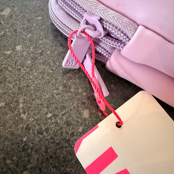 MYTAGALONGS Double Detachable Pouch 💜 - Picture 5 of 11